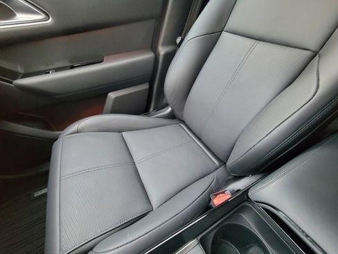 Used 2025 Land Rover Range Rover Velar Dynamic HSE image 41