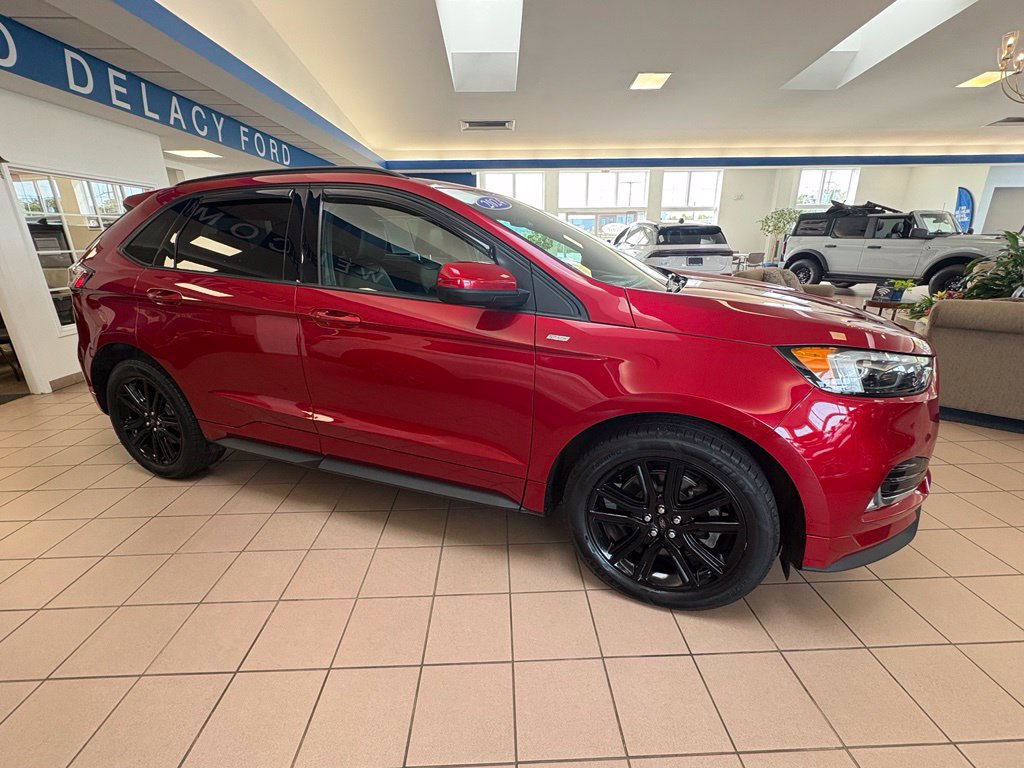 Used 2022 Ford Edge ST-Line AWD/4WD image 3