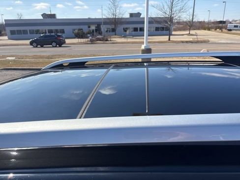 Used 2019 Jeep Cherokee Limited image 6