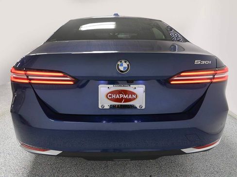 Used 2026 BMW 530i w/ Premium Package RWD image 4