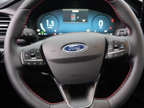 Used 2024 Ford Escape ST-Line Elite w/ Premium Technology Package image 24