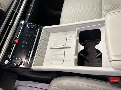 Used 2024 Hyundai Santa Fe SEL FWD image 31