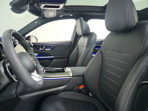 New 2026 Mercedes-Benz GLC 43 AMG 4MATIC image 7