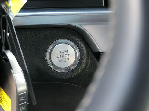 Used 2024 Kia Telluride SX image 17