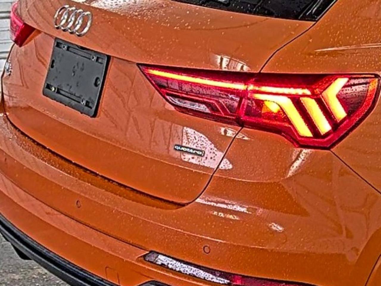Used 2020 Audi Q3 2.0T Premium Plus w/ Premium Plus Package AWD/4WD image 7