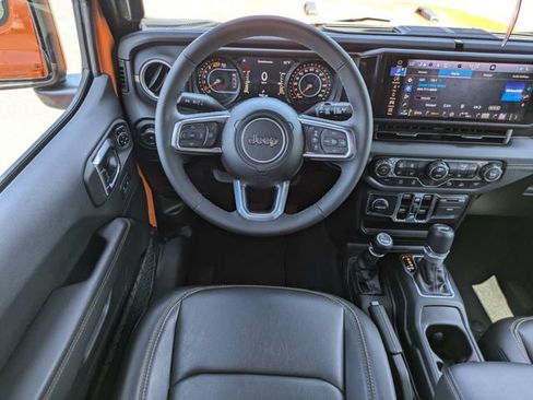 New 2025 Jeep Wrangler Unlimited Sahara w/ Safety Group AWD/4WD image 16