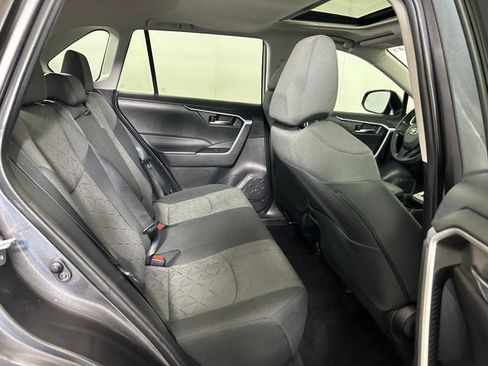 Used 2021 Toyota RAV4 XLE w/ Convenience Package AWD/4WD image 26