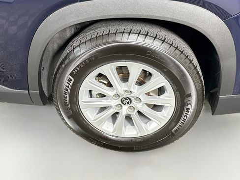 Certified 2025 Toyota Grand Highlander AWD Hybrid image 38