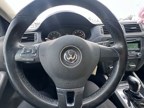 Used 2013 Volkswagen Jetta SE image 13