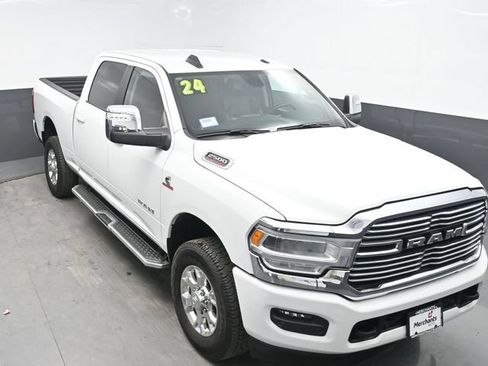 Used 2024 RAM 2500 Laramie AWD/4WD image 25