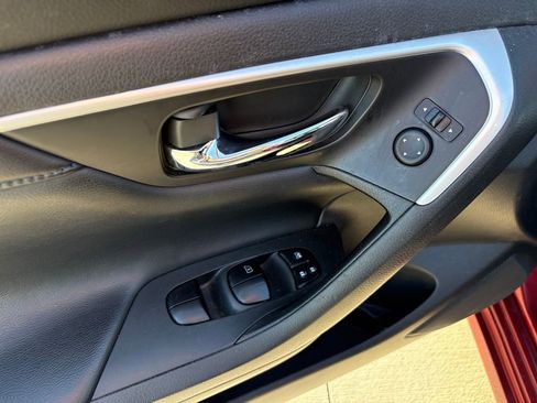 Used 2016 Nissan Altima 2.5 SR image 17