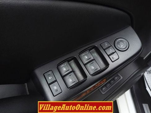 Used 2016 Chevrolet Tahoe LTZ AWD/4WD image 13