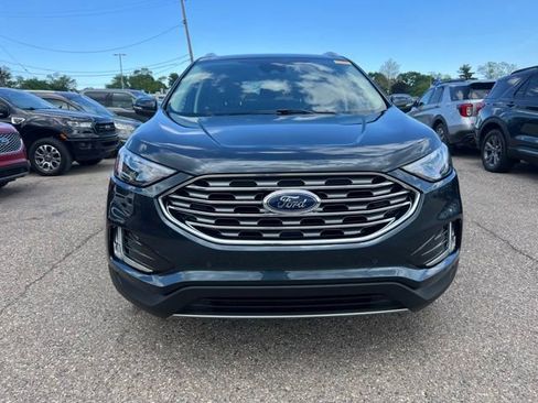 Certified 2024 Ford Edge Titanium AWD/4WD image 2