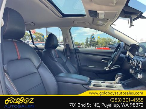 Used 2024 Nissan Sentra SR w/ SR Premium Package FWD image 20
