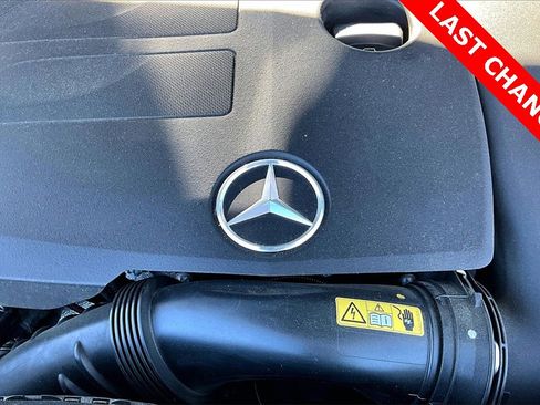 Used 2020 Mercedes-Benz GLC 300 4MATIC image 34