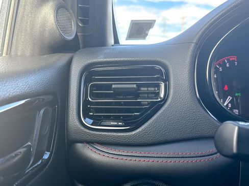 Used 2023 Dodge Durango GT image 39