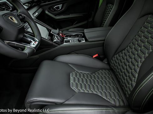 Used 2024 Lamborghini Urus S image 25