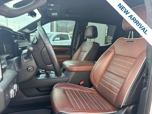 Used 2024 GMC Sierra 1500 Denali Ultimate AWD/4WD image 16