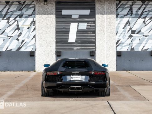 Used 2014 Lamborghini Aventador LP 700-4 image 14