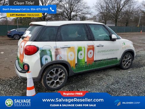 Used 2014 FIAT 500L Trekking w/ Popular Equipment Group image 4