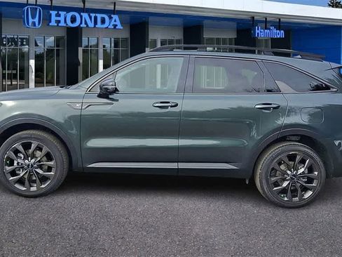 Used 2022 Kia Sorento SX Prestige w/ Rust Color Package image 5