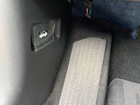 Used 2024 Honda HR-V LX image 42