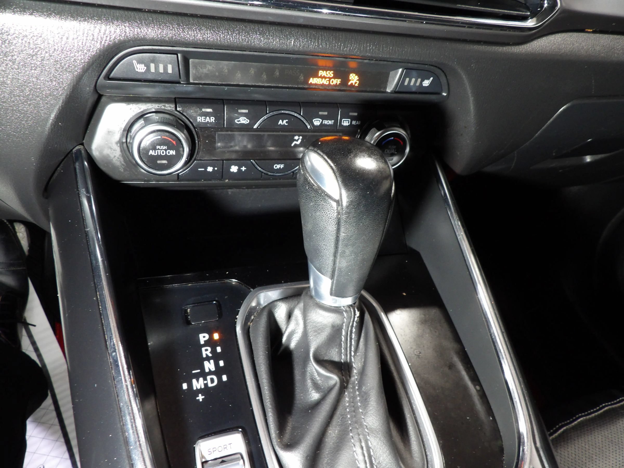 Used 2018 MAZDA CX-9 Touring AWD/4WD image 18