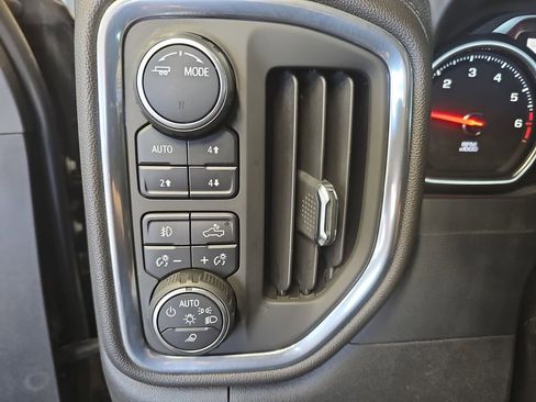 Used 2022 Chevrolet Silverado 2500 High Country w/ Z71 Off-Road Package image 26