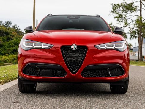 New 2025 Alfa Romeo Stelvio Sprint AWD/4WD image 8