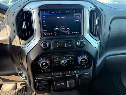 Used 2021 Chevrolet Silverado 1500 RST AWD/4WD image 18