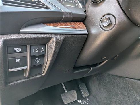 Used 2020 Acura MDX SH-AWD image 15