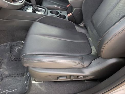 Used 2025 Subaru Forester Touring w/ Protection Package image 12