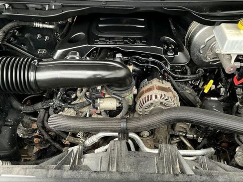 Used 2019 RAM 1500 Sport w/ Level 2 Equipment Group image 28