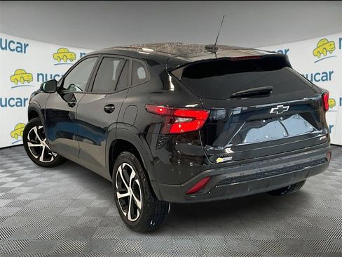 Used 2024 Chevrolet Trax RS image 4