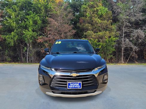 Used 2020 Chevrolet Blazer LT FWD image 2