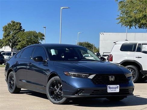 New 2025 Honda Accord SE image 2