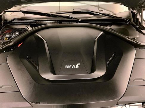 Certified 2023 BMW i4 eDrive35 w/ Premium Package image 9