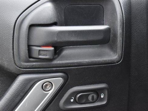 Used 2012 Jeep Wrangler Unlimited Sahara w/ Mopar Chrome Edition Group image 13