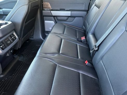 New 2026 Ford F250 Lariat w/ Black Appearance Package AWD/4WD image 12