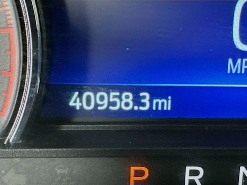 Used 2024 Ford Explorer XLT w/ Equipment Group 202A image 19