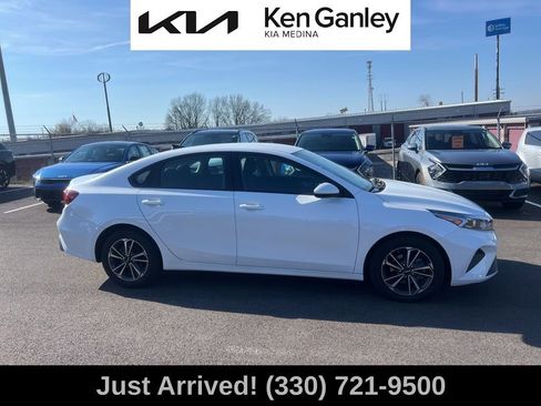 Certified 2023 Kia Forte LXS image 4