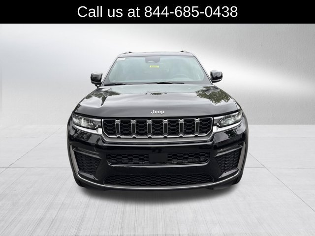 New 2027 Jeep Grand Cherokee Limited AWD/4WD image 2