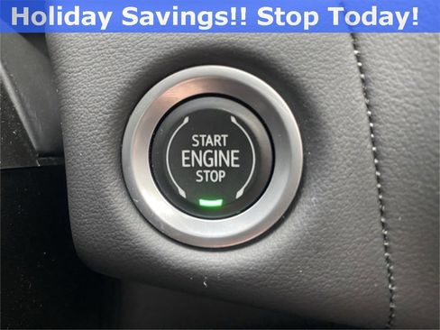 Used 2022 Chevrolet Suburban RST w/ Luxury Package image 18