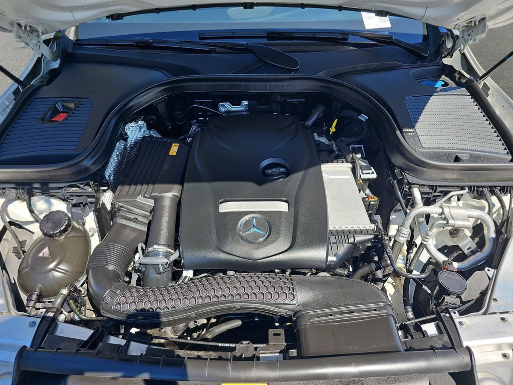 Used 2019 Mercedes-Benz GLC 300 4MATIC Coupe image 33