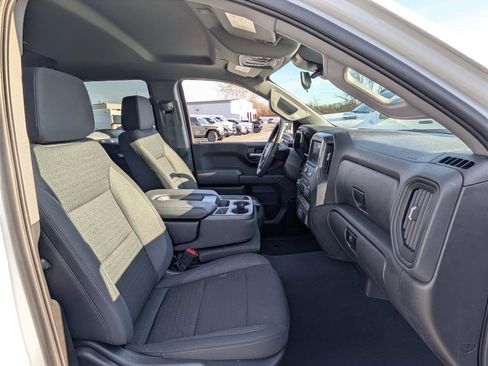 Used 2023 Chevrolet Silverado 1500 Custom image 10