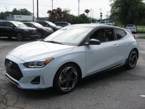 Used 2020 Hyundai Veloster Turbo Ultimate FWD image 3