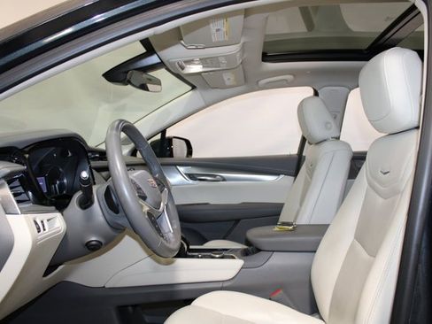 Certified 2023 Cadillac XT5 Premium Luxury image 7