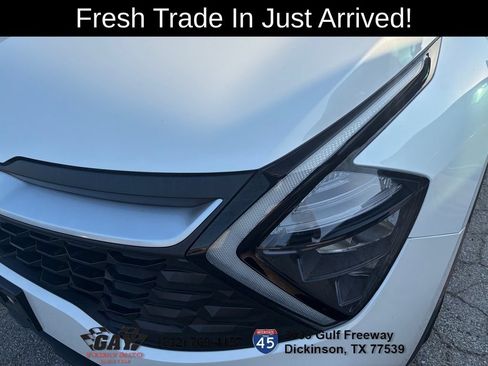 Used 2023 Kia Sportage LX FWD image 4