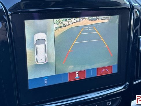Used 2019 Chevrolet Traverse Premier image 24