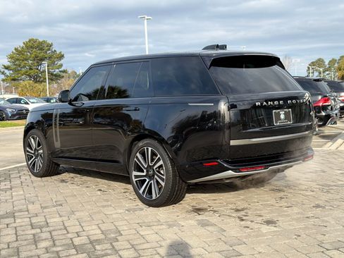 Used 2023 Land Rover Range Rover SE image 11